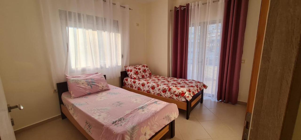 Saranda City Center & Beach Apartament 2 Bed Room Exterior foto