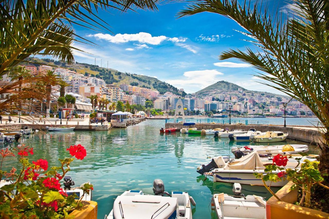 Saranda City Center & Beach Apartament 2 Bed Room Exterior foto