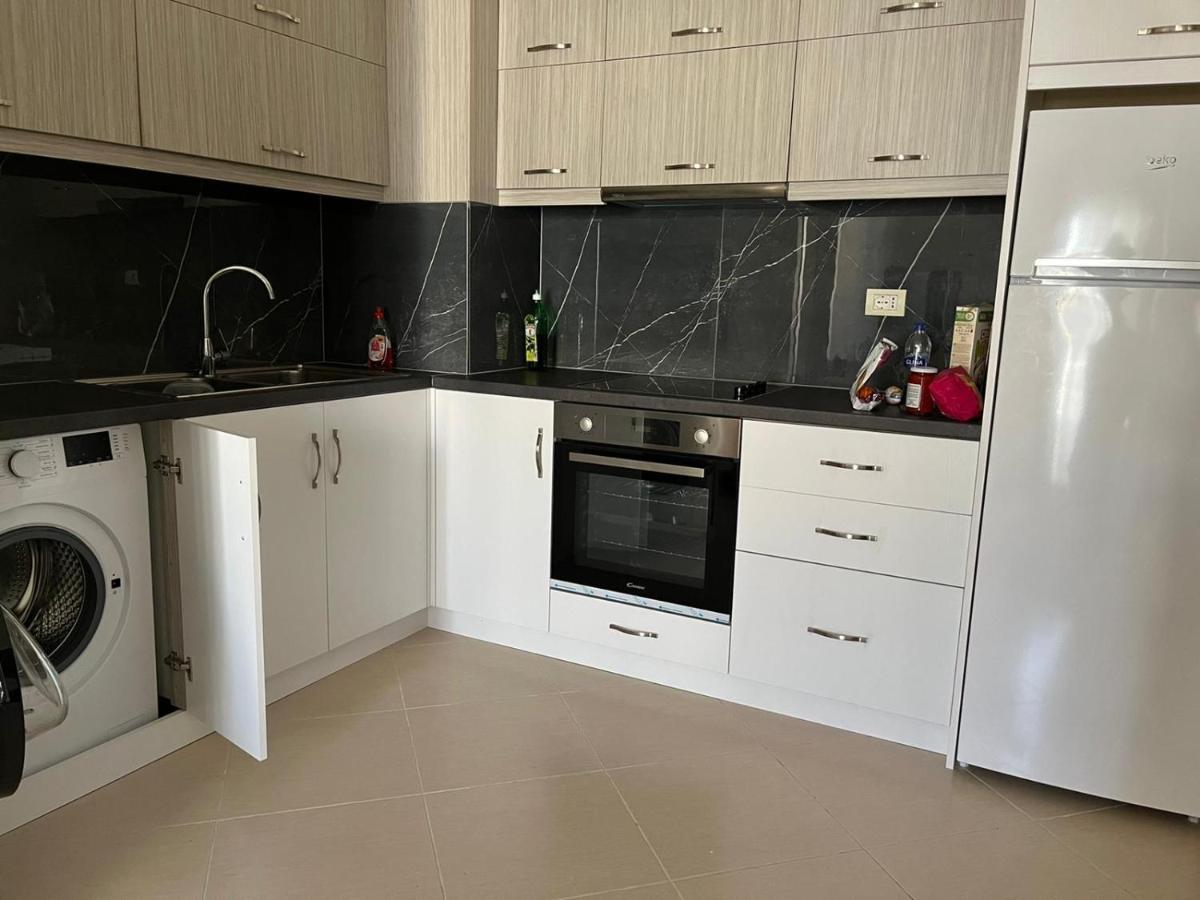 Saranda City Center & Beach Apartament 2 Bed Room Exterior foto