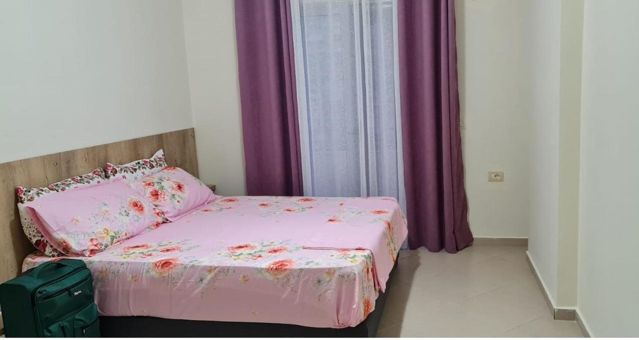 Saranda City Center & Beach Apartament 2 Bed Room Exterior foto