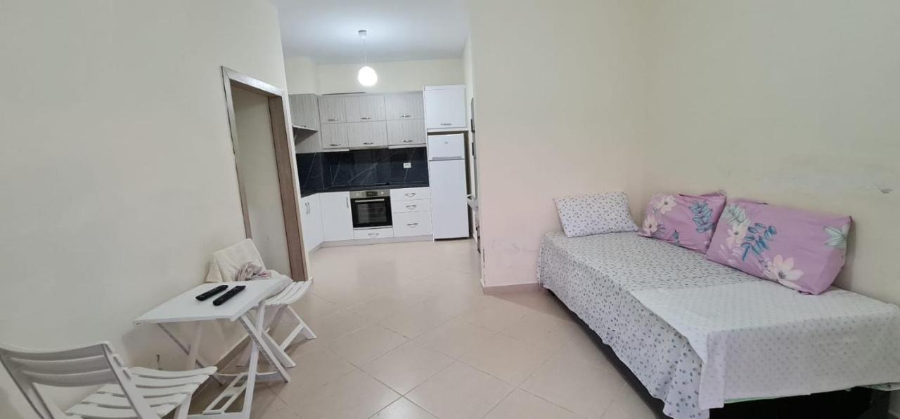 Saranda City Center & Beach Apartament 2 Bed Room Exterior foto